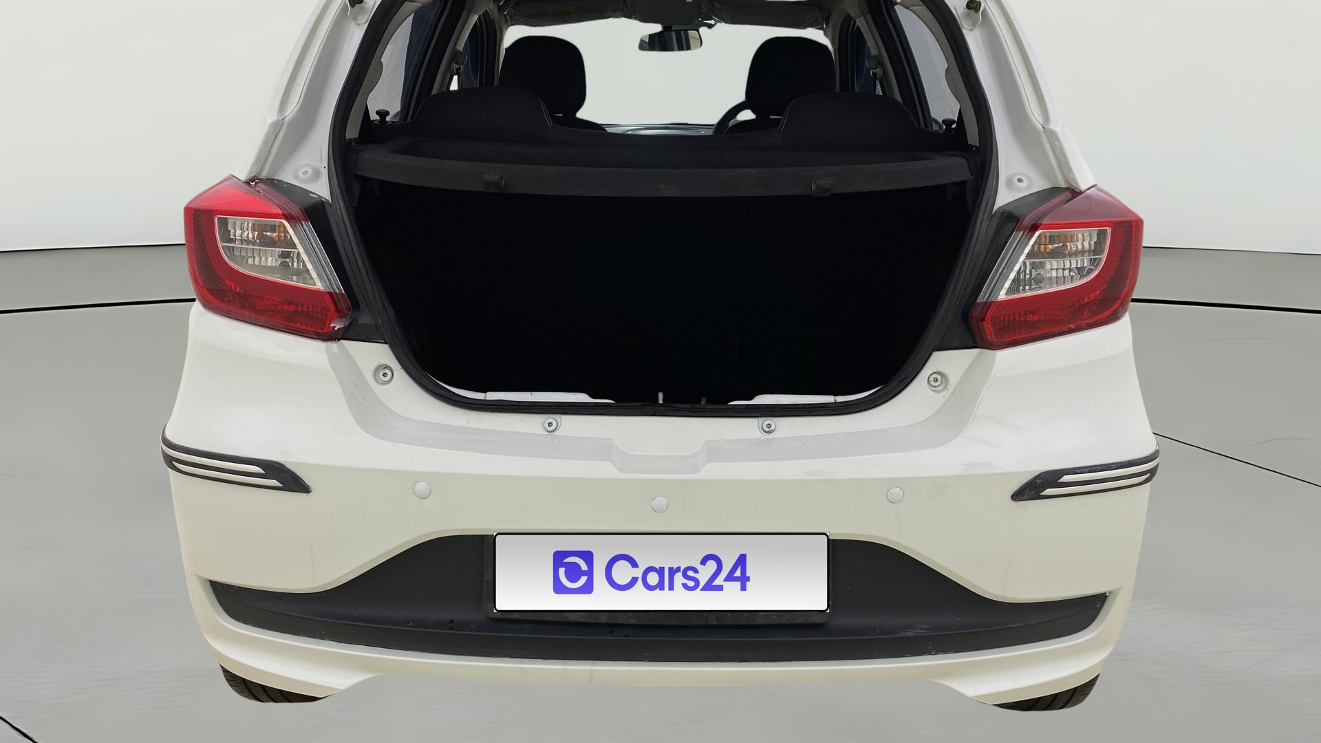 View 2021 Tata Tiago Revotorq XB Image 36 Used 2021 Tata Tiago Revotorq XB Image 36