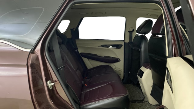 View MG Hector Image 31 Used MG Hector Image 31