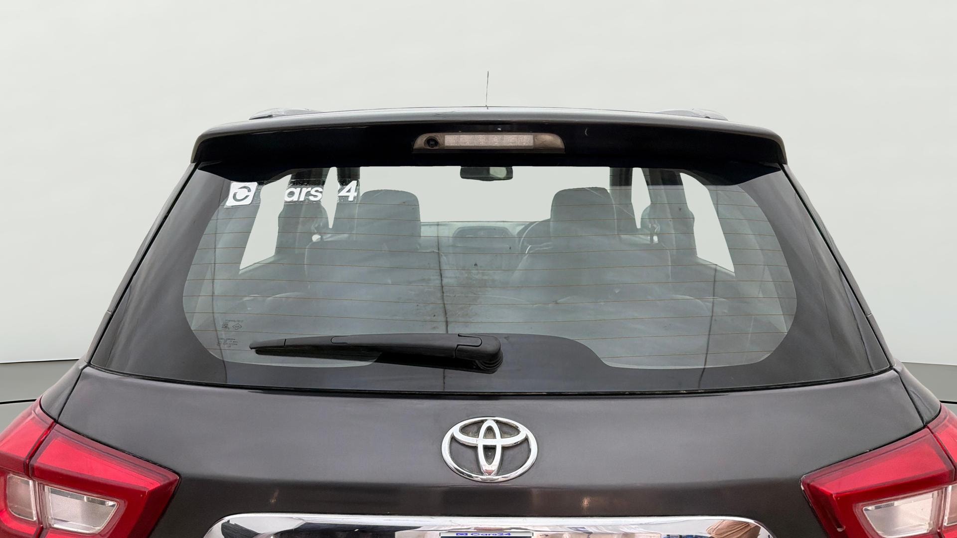 View 2021 Toyota Urban Cruiser Premium MT Image 4 Used 2021 Toyota Urban Cruiser Premium MT Image 4