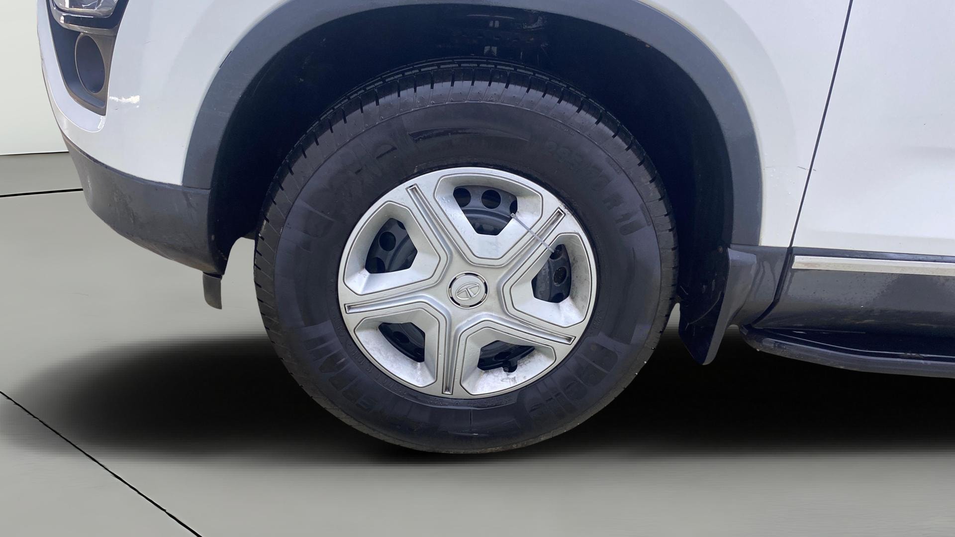 View 2021 Tata Harrier XE Image 34 Used 2021 Tata Harrier XE Image 34