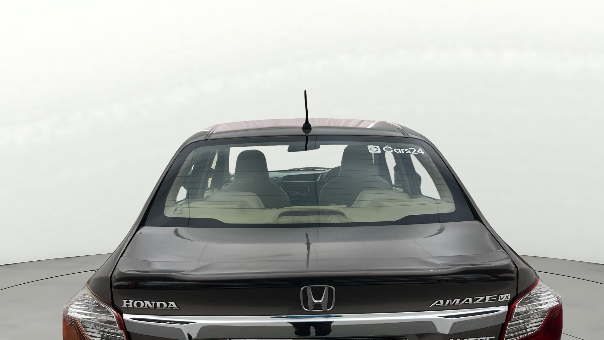 View 2016 Honda Amaze E MT Petrol BS IV Image 4 Used 2016 Honda Amaze E MT Petrol BS IV Image 4