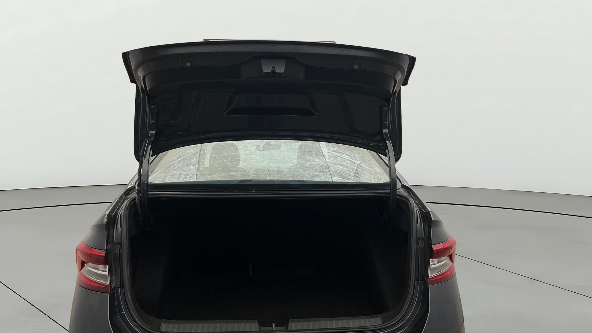 View 2022 Skoda Slavia Style 1.5 TSI DSG Image 31 Used 2022 Skoda Slavia Style 1.5 TSI DSG Image 31