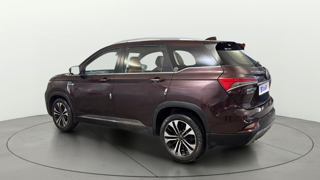 View MG Hector Plus Image 2 Used MG Hector Plus Image 2