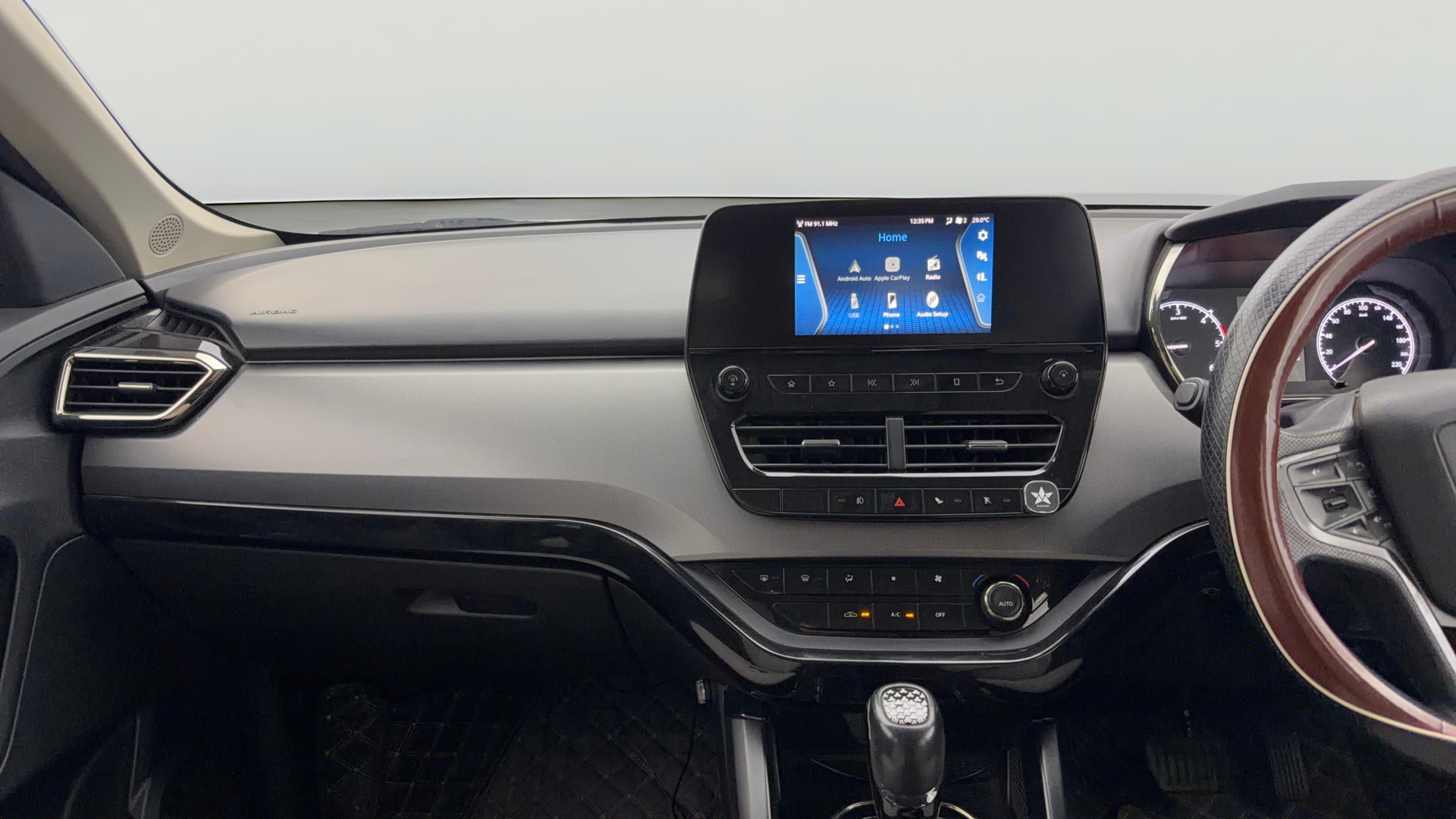 View 2022 Tata Harrier XE Image 18 Used 2022 Tata Harrier XE Image 18