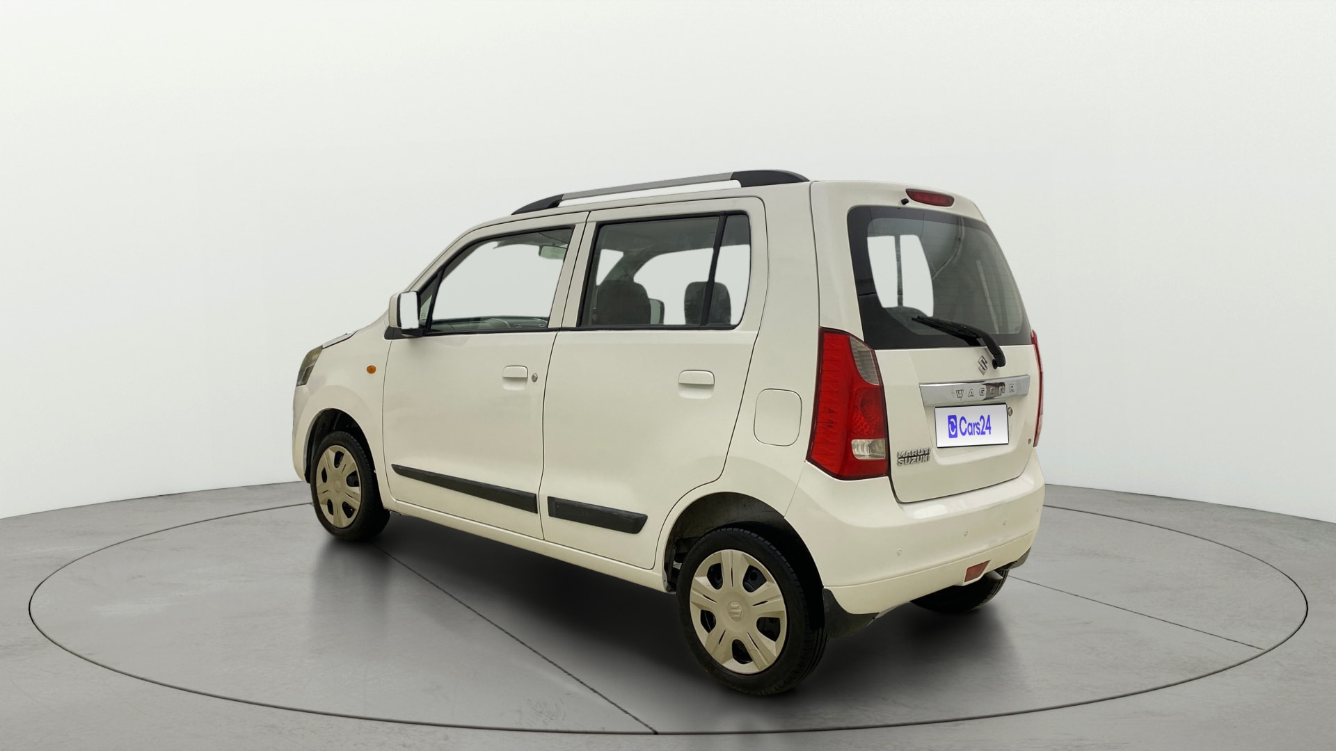 View 2015 Maruti Suzuki 1000 Base Variant Image 2 Used 2015 Maruti Suzuki 1000 Base Variant Image 2