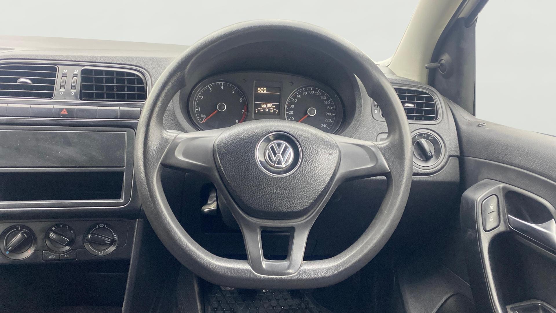 View 2017 Volkswagen Polo 1.2 Trendline Petrol Image 12 Used 2017 Volkswagen Polo 1.2 Trendline Petrol Image 12