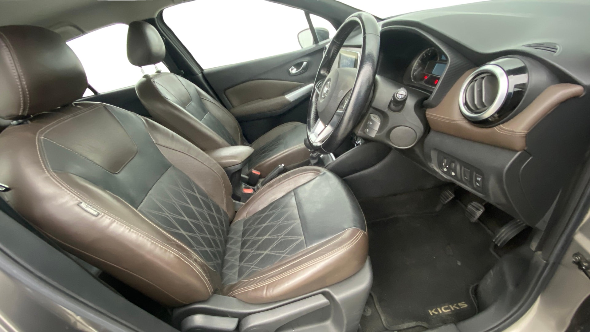 Used 2019 Nissan Kicks Used 2019 Nissan Kicks