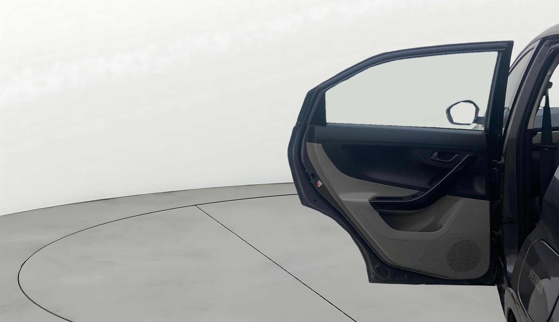 View 2020 Tata Nexon Revotron XM Image 22 Used 2020 Tata Nexon Revotron XM Image 22