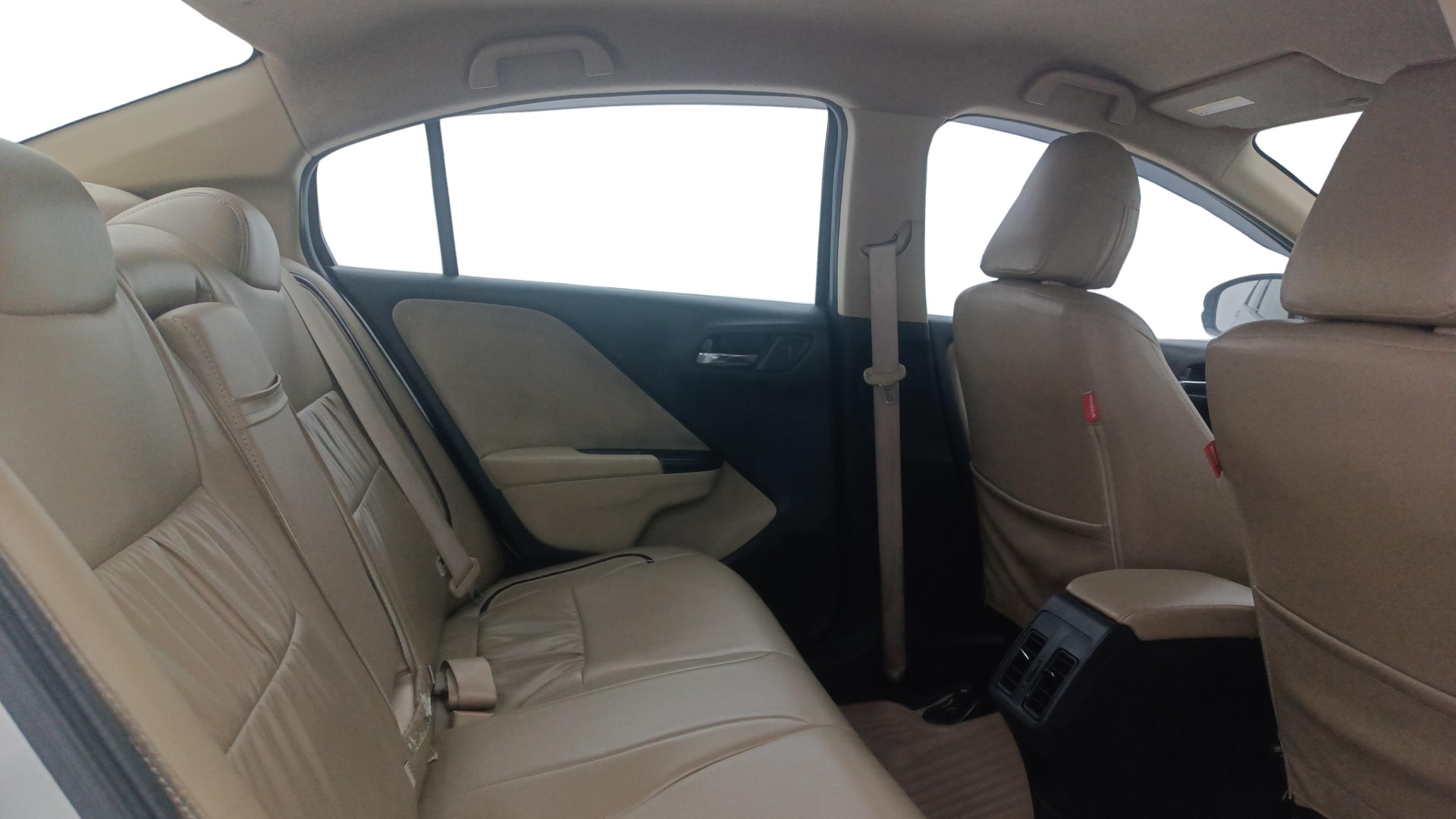 View 2017 Honda City ZX MT Diesel Anniversary Edition Image 29 Used 2017 Honda City ZX MT Diesel Anniversary Edition Image 29