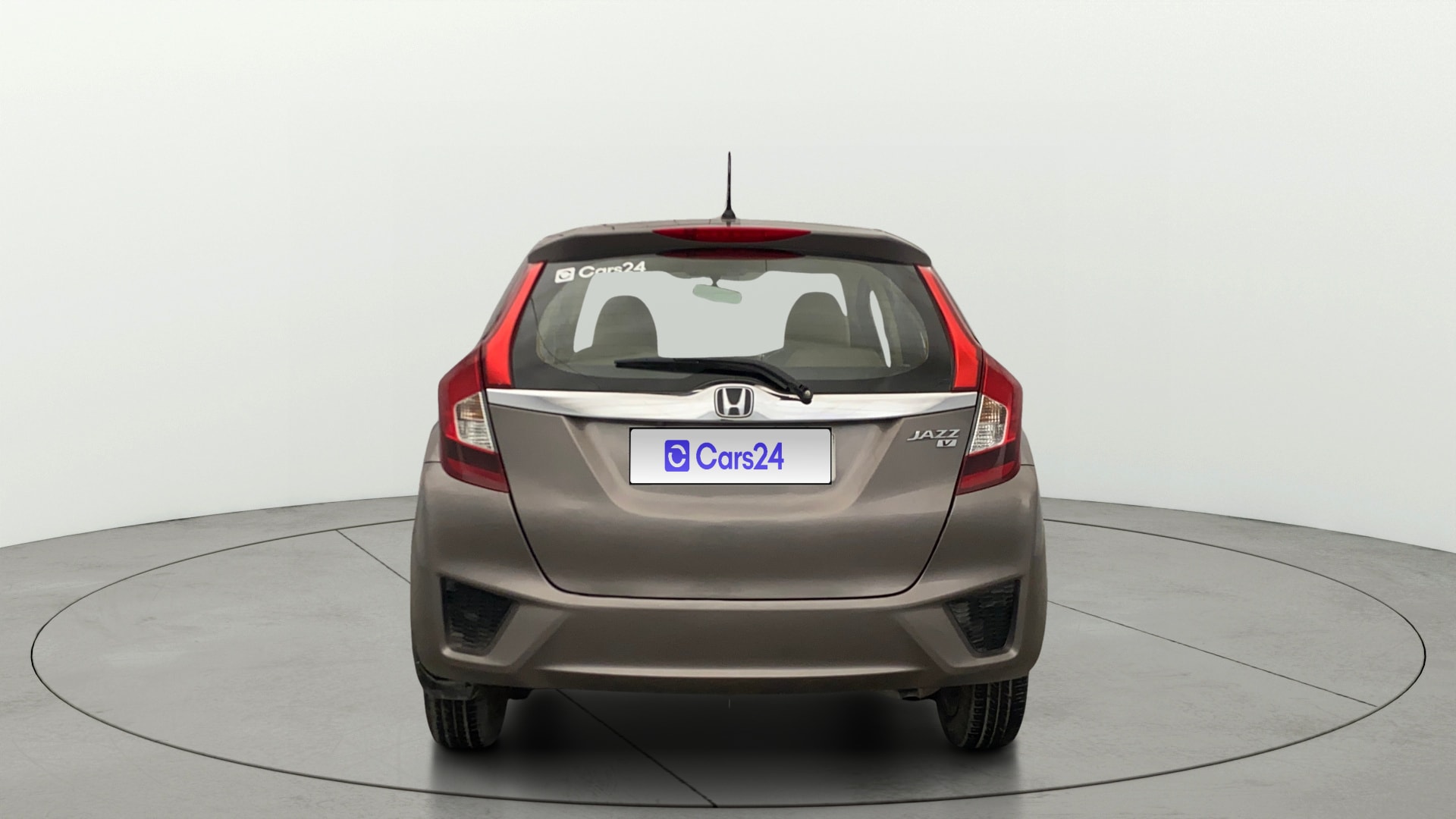 View 2016 Honda Jazz E MT Diesel Image 39 Used 2016 Honda Jazz E MT Diesel Image 39