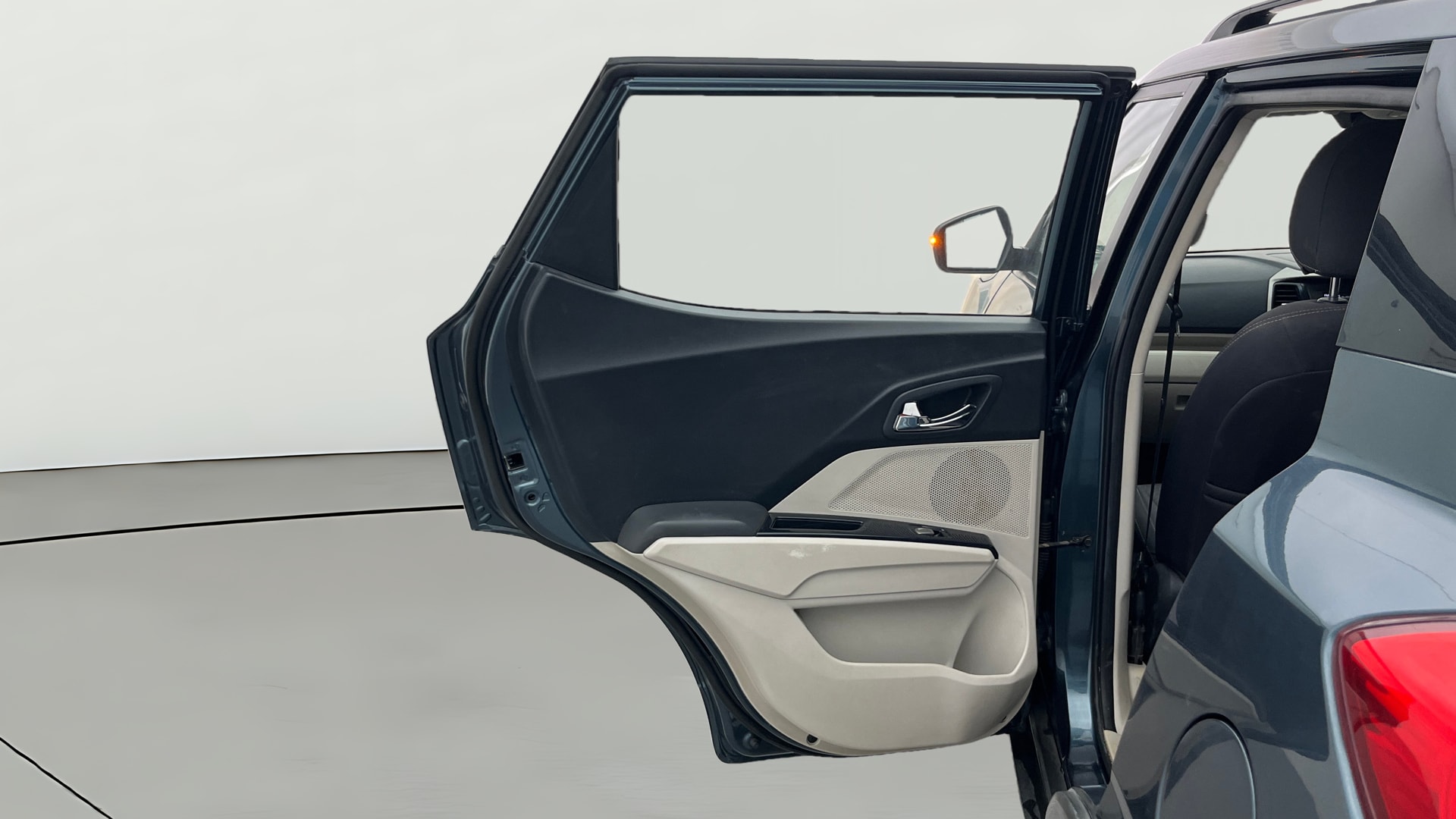 Used 2020 Mahindra XUV300 Used 2020 Mahindra XUV300
