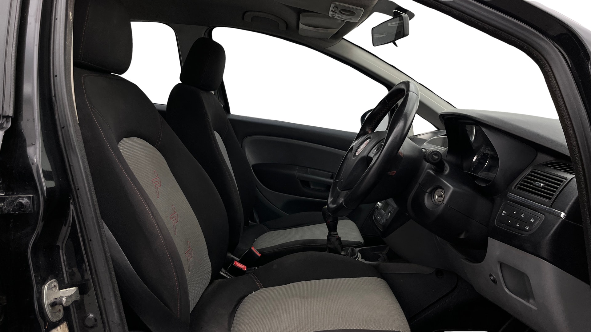 View 2013 Fiat Grande Punto 1.3 Emotion Pack 90 HP Image 25 Used 2013 Fiat Grande Punto 1.3 Emotion Pack 90 HP Image 25
