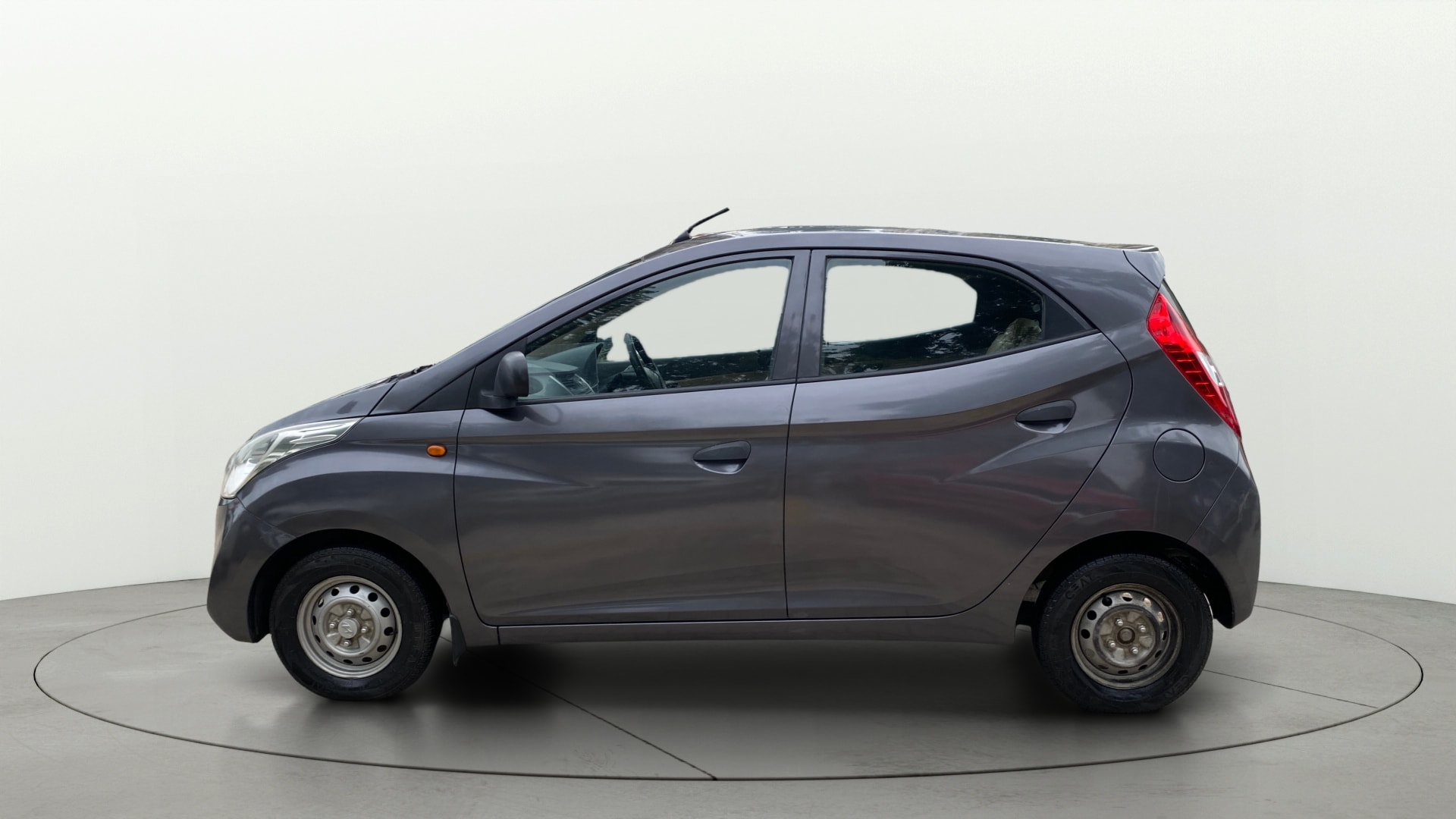 View 2017 Hyundai EON Era Plus Image 28 Used 2017 Hyundai EON Era Plus Image 28