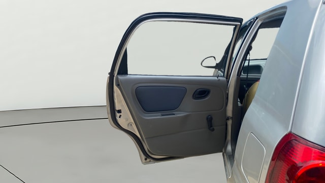 View Maruti Suzuki Alto K10 Image 14 Used Maruti Suzuki Alto K10 Image 14