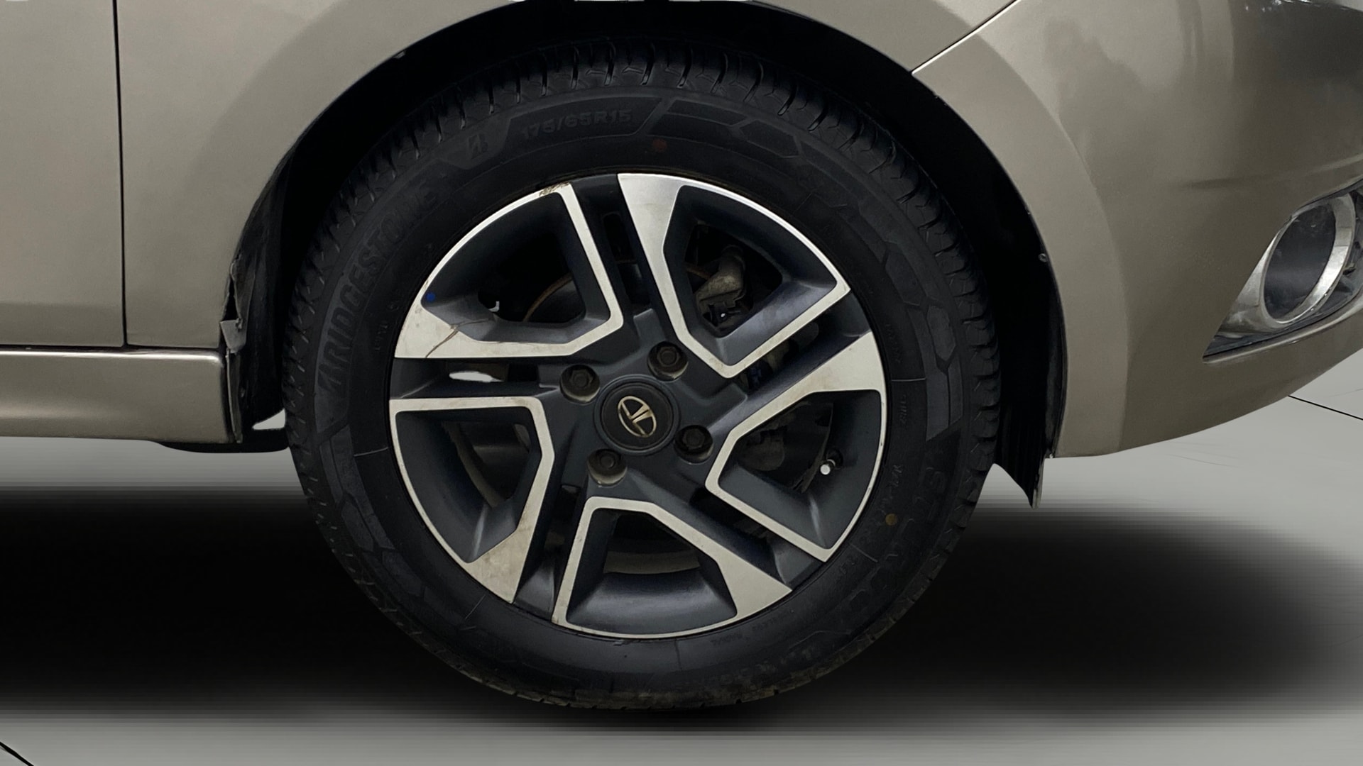 View 2019 Tata Tigor XE Diesel Image 40 Used 2019 Tata Tigor XE Diesel Image 40