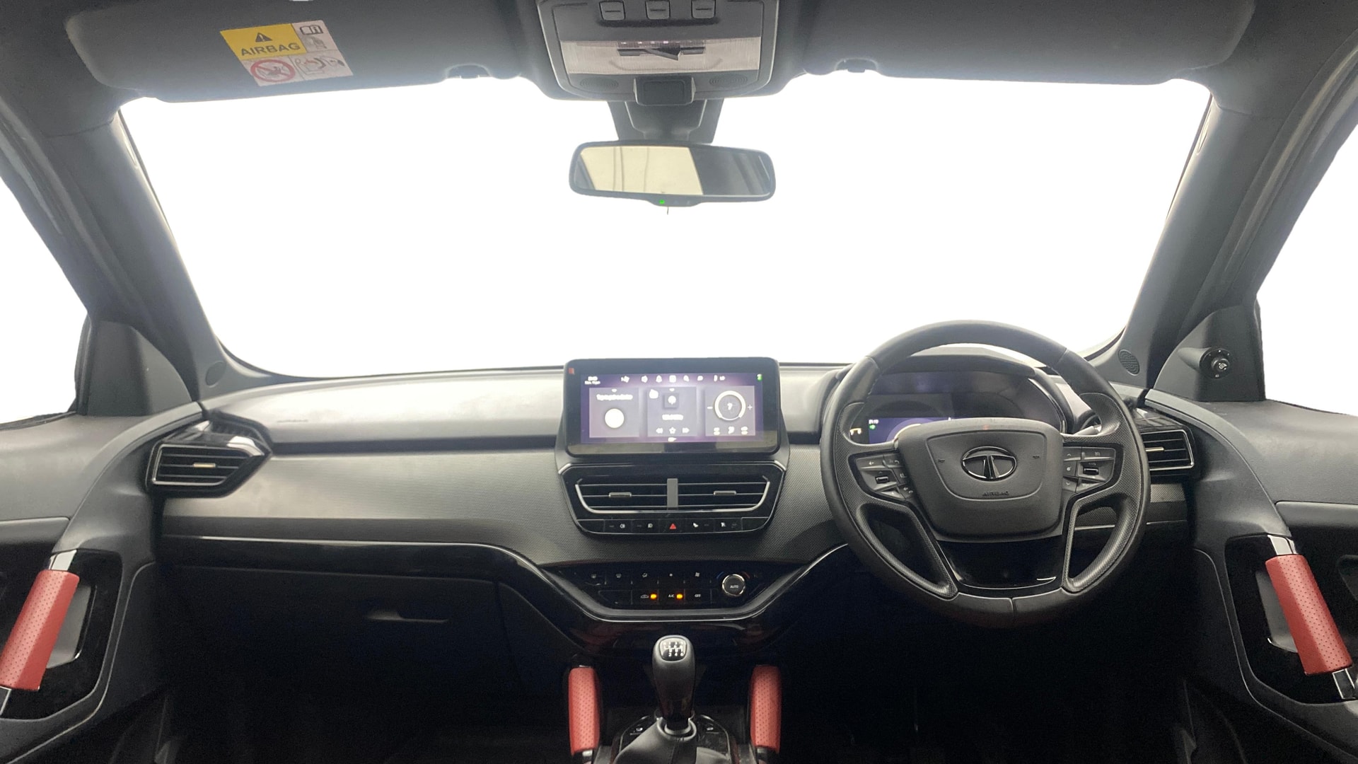 View 2024 Tata Harrier XZ plus Red Dark Edition Image 31 Used 2024 Tata Harrier XZ plus Red Dark Edition Image 31