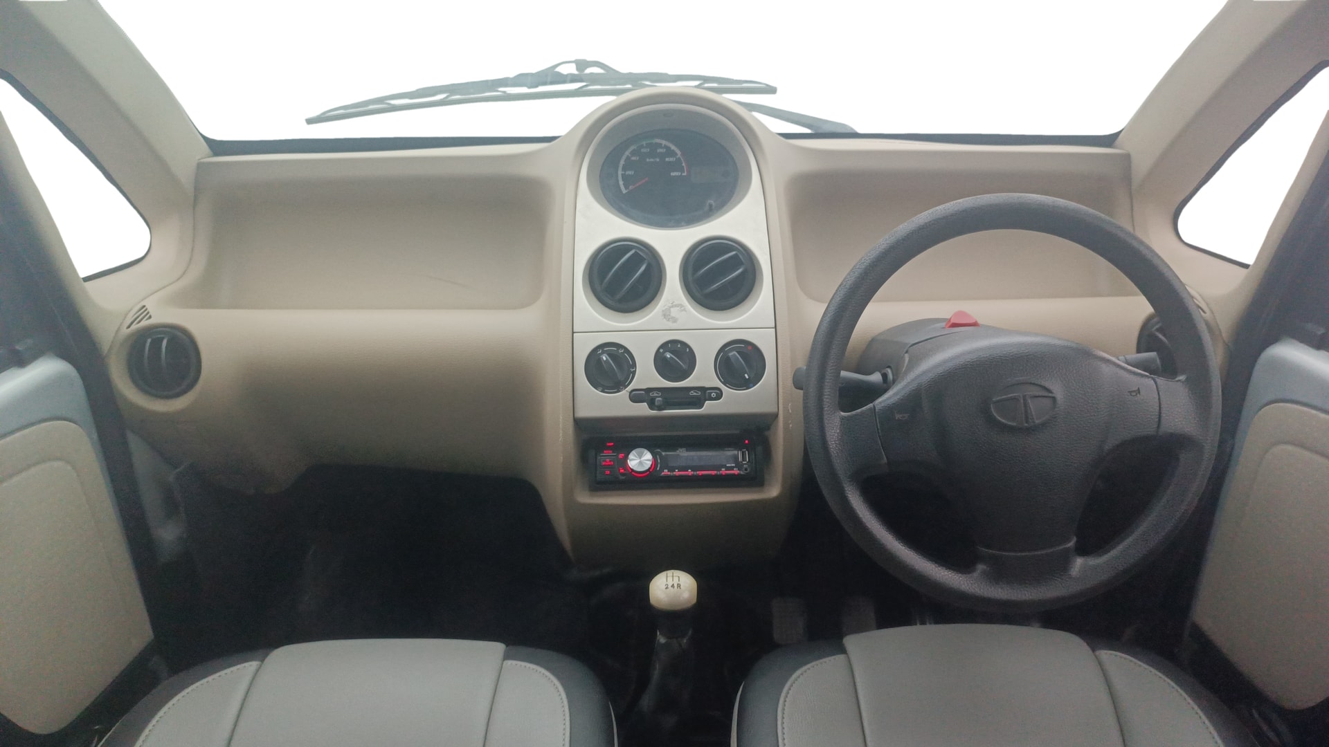 View 2013 Tata Nano LX Image 15 Used 2013 Tata Nano LX Image 15