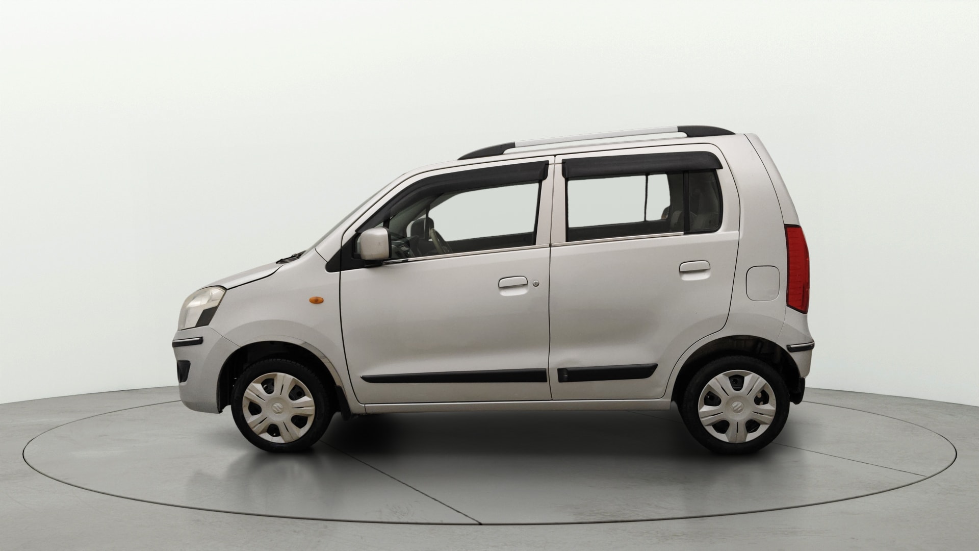 Used 2016 Maruti Suzuki 1000 Used 2016 Maruti Suzuki 1000