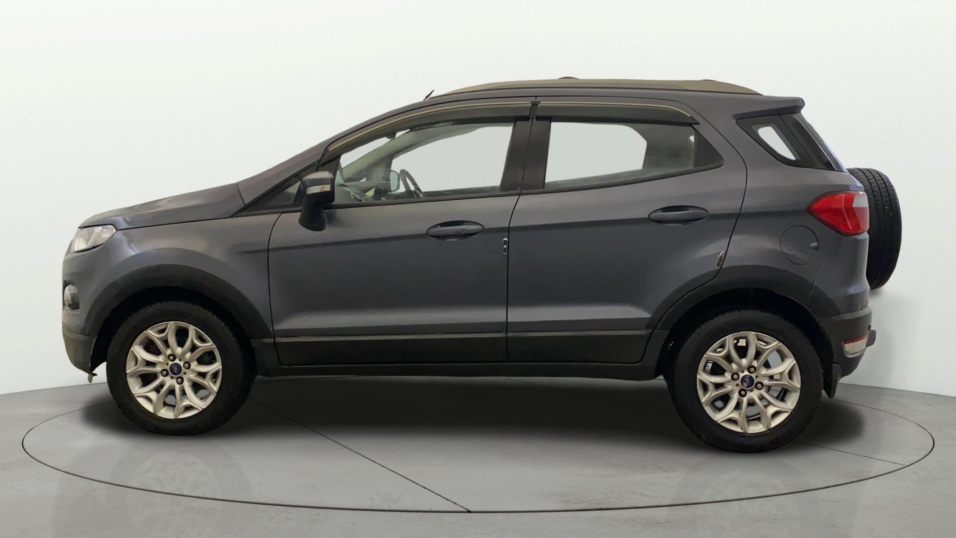 View 2016 Ford EcoSport 1.5 TDCi Diesel Ambiente BS IV Image 5 Used 2016 Ford EcoSport 1.5 TDCi Diesel Ambiente BS IV Image 5