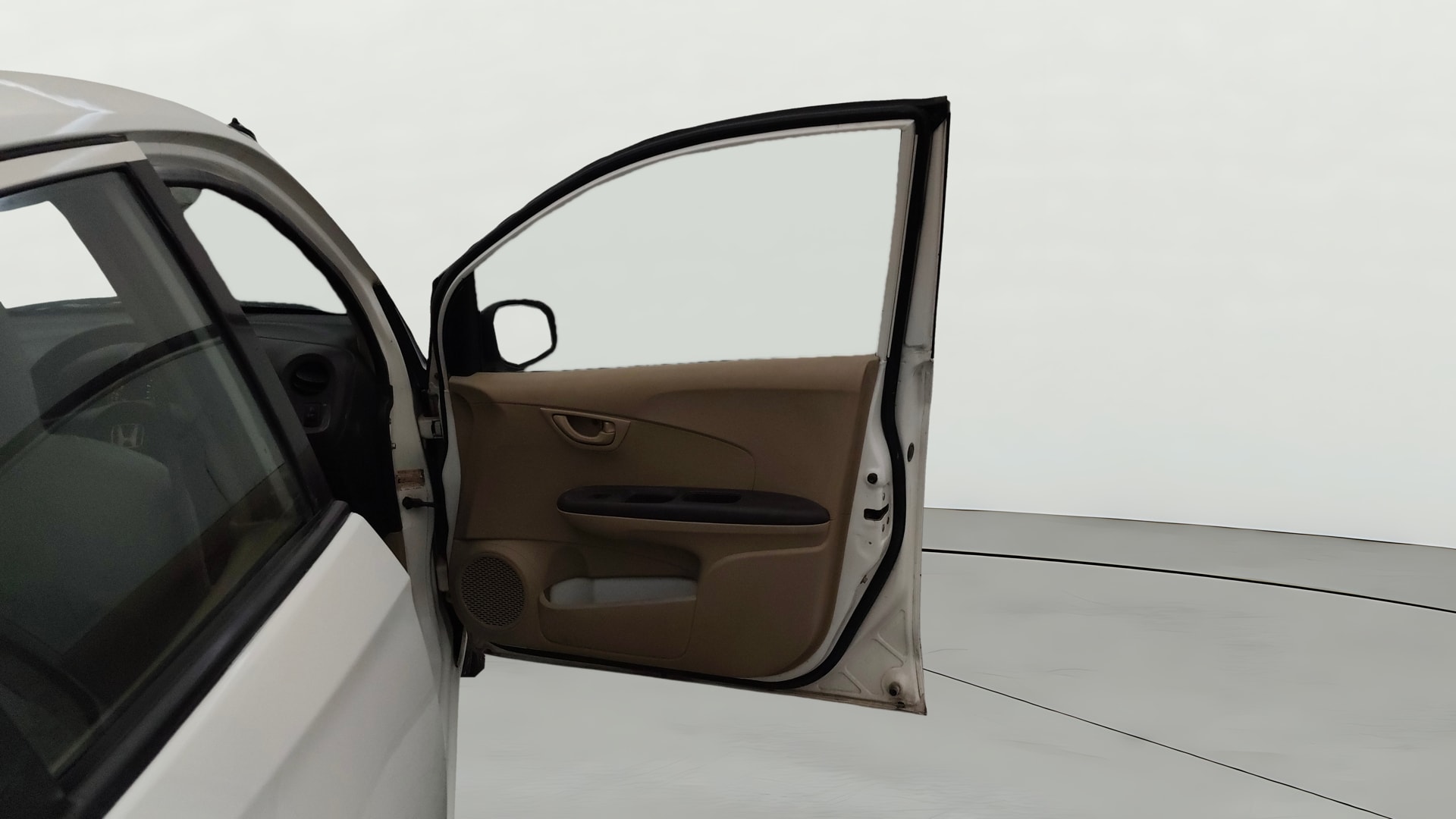 View 2013 Honda Brio EX MT Image 43 Used 2013 Honda Brio EX MT Image 43