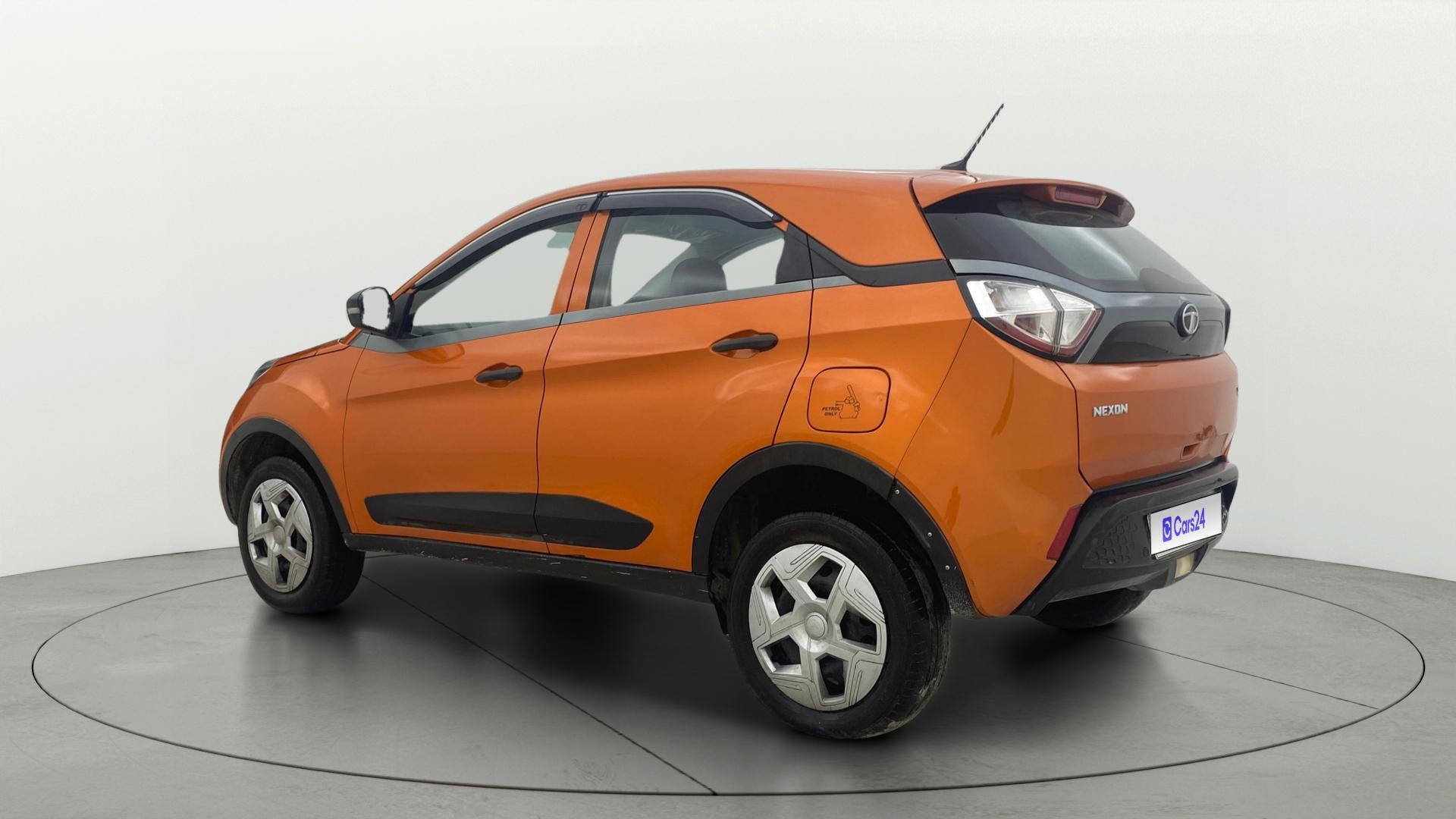 View 2019 Tata Nexon Revotron XM Image 2 Used 2019 Tata Nexon Revotron XM Image 2