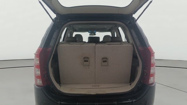 View Mahindra XUV500 Image 43 Used Mahindra XUV500 Image 43