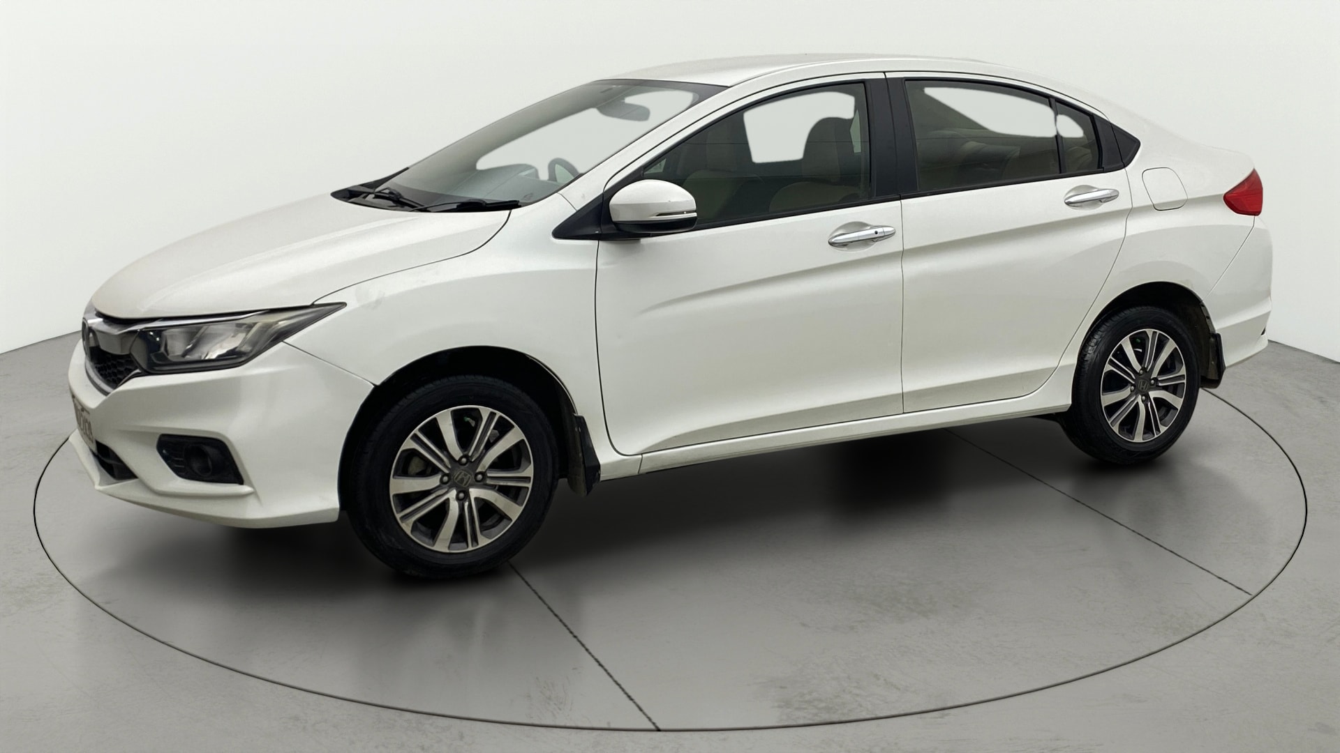 View 2021 Honda City ZX MT Diesel Anniversary Edition Image 37 Used 2021 Honda City ZX MT Diesel Anniversary Edition Image 37