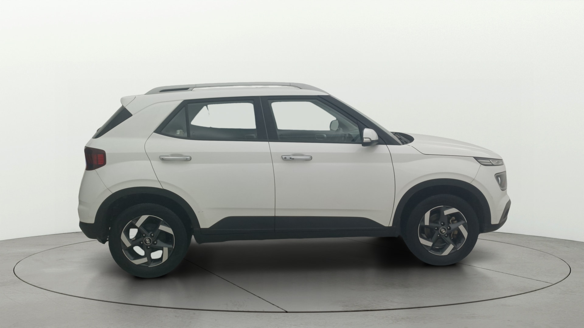 View 2019 Hyundai Venue SX (O) 1.0 Petrol Image 9 Used 2019 Hyundai Venue SX (O) 1.0 Petrol Image 9