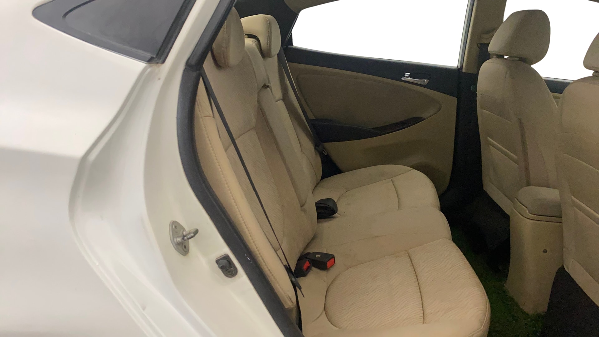 View 2014 Hyundai Fluidic Verna 1.6 VTVT SX Image 29 Used 2014 Hyundai Fluidic Verna 1.6 VTVT SX Image 29
