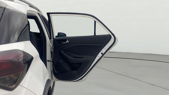 View Hyundai i20 Active Image 5 Used Hyundai i20 Active Image 5