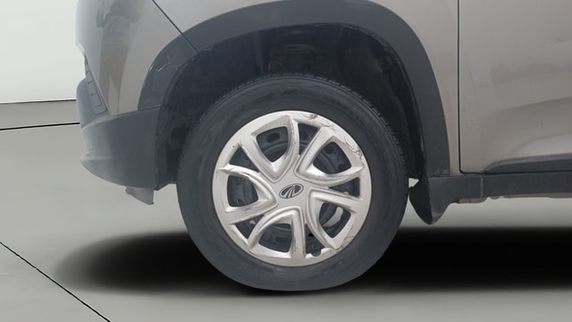 View Mahindra KUV100 Image 27 Used Mahindra KUV100 Image 27