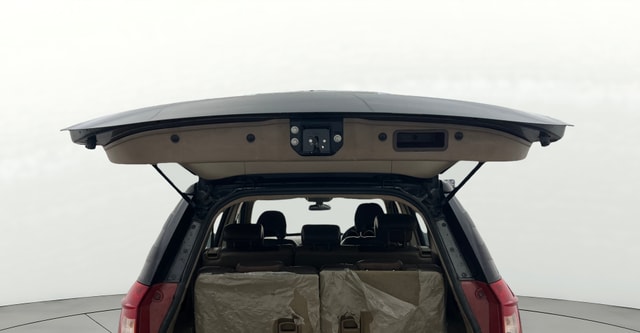 View Mahindra XUV500 Image 17 Used Mahindra XUV500 Image 17