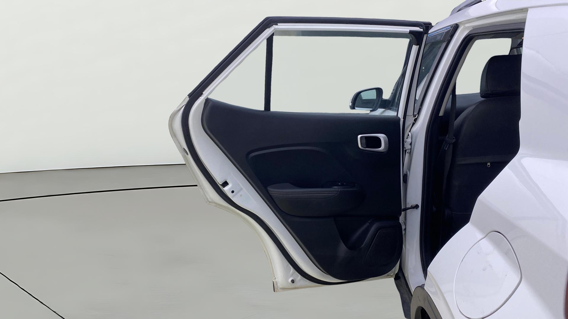 View 2020 Hyundai Venue SX (O) 1.0 iMT Petrol Image 15 Used 2020 Hyundai Venue SX (O) 1.0 iMT Petrol Image 15