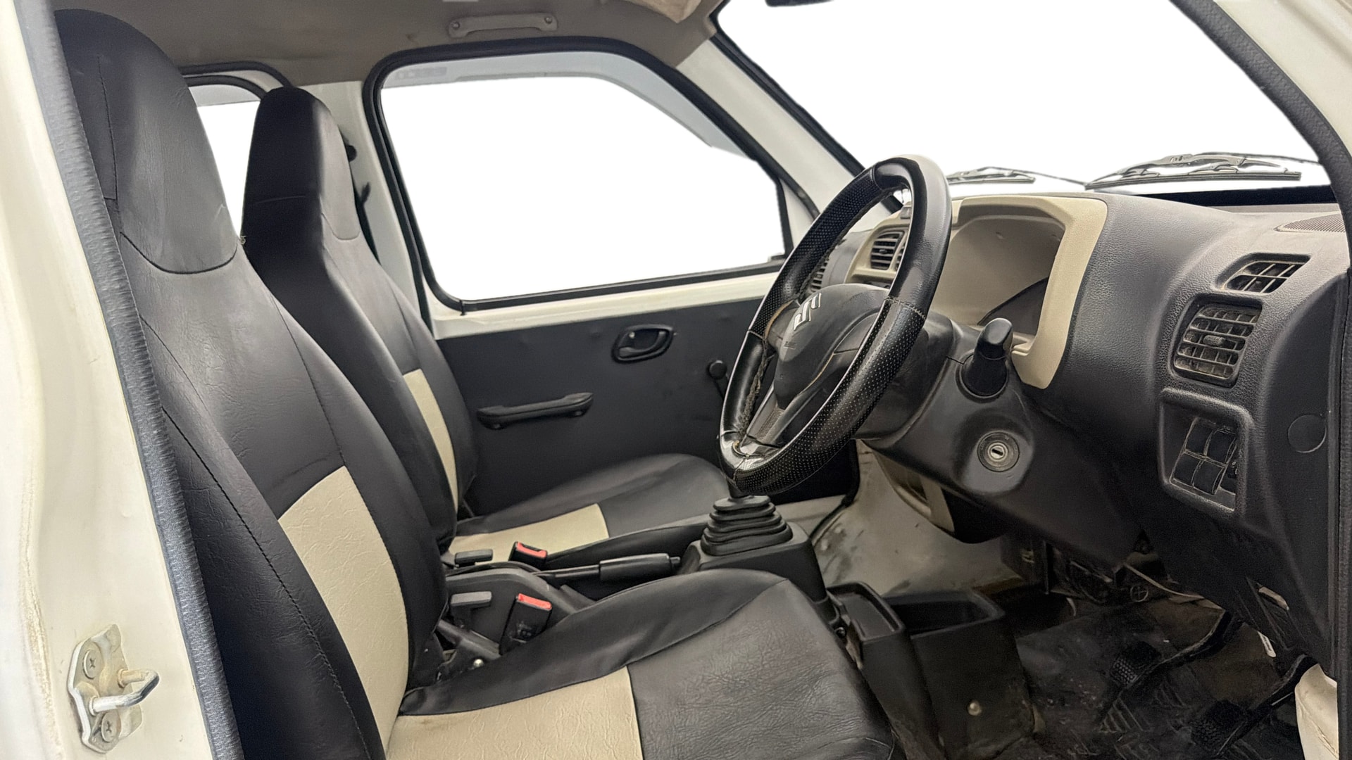 View 2023 Maruti Suzuki 1000 Base Variant Image 26 Used 2023 Maruti Suzuki 1000 Base Variant Image 26