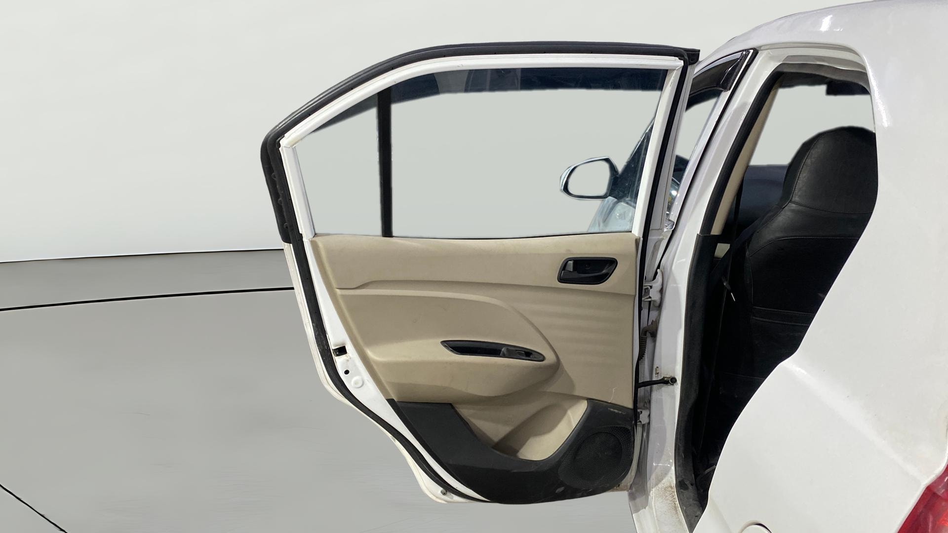 View 2022 Hyundai New Santro D-Lite Petrol Image 22 Used 2022 Hyundai New Santro D-Lite Petrol Image 22