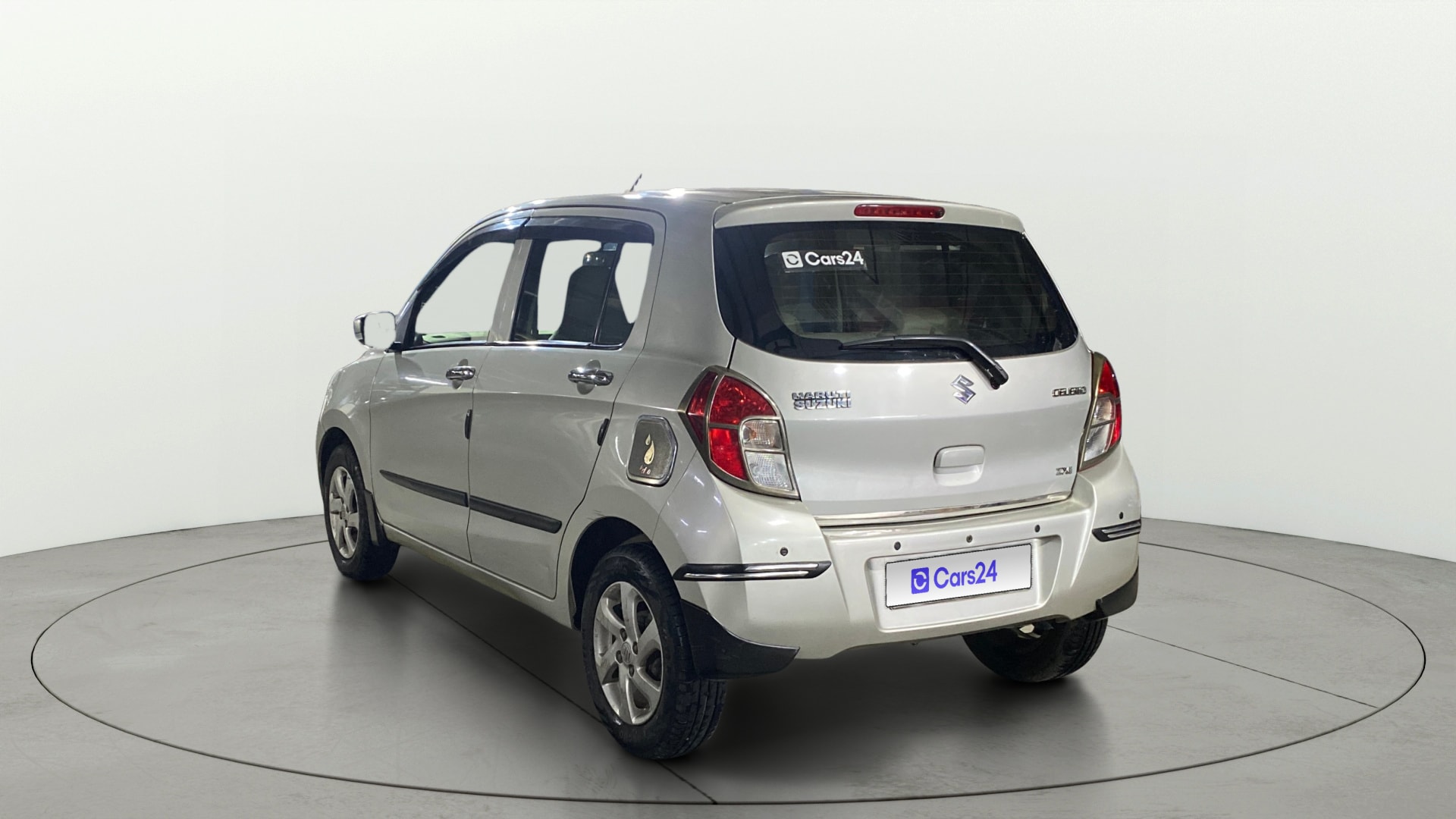 View 2017 Maruti Suzuki 1000 Base Variant Image 2 Used 2017 Maruti Suzuki 1000 Base Variant Image 2