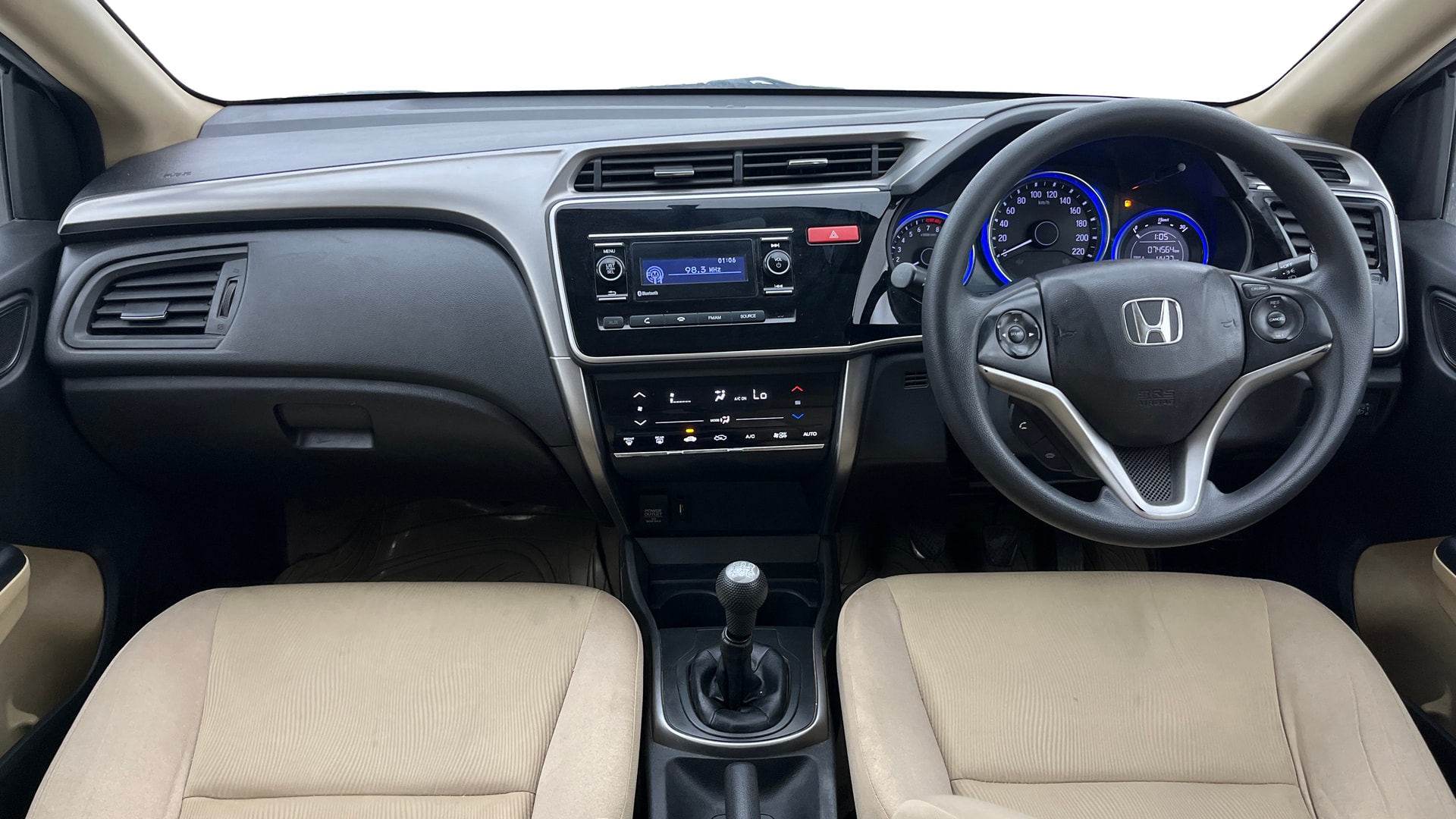 View 2015 Honda City ZX MT Diesel Anniversary Edition Image 16 Used 2015 Honda City ZX MT Diesel Anniversary Edition Image 16