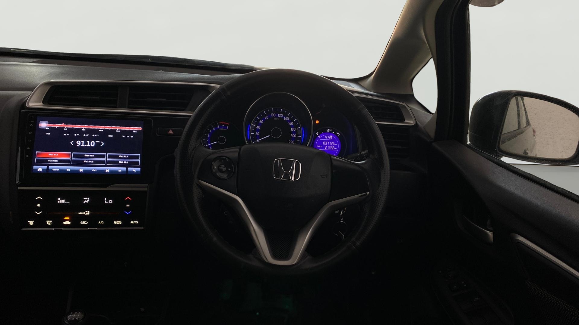 View 2018 Honda WR-V S MT Diesel Edge Edition Image 20 Used 2018 Honda WR-V S MT Diesel Edge Edition Image 20