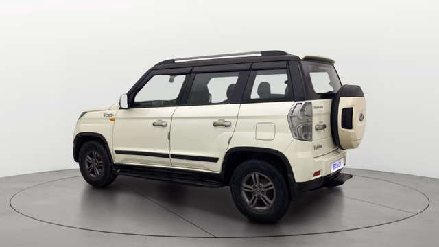 View Mahindra TUV300 Image 2 Used Mahindra TUV300 Image 2