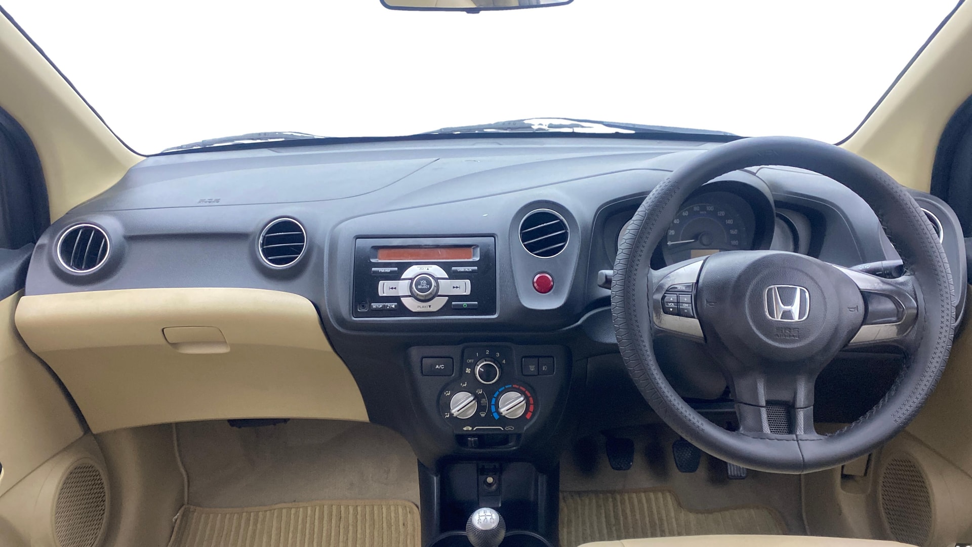 View 2015 Honda Amaze E MT Petrol BS IV Image 15 Used 2015 Honda Amaze E MT Petrol BS IV Image 15