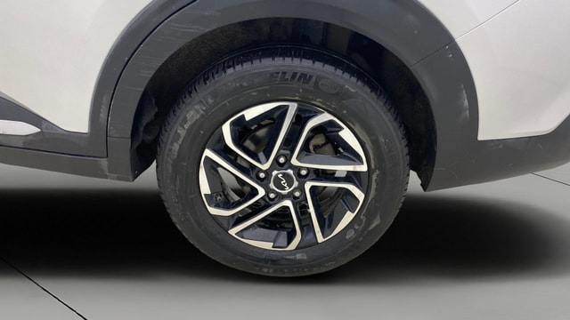 View Kia Carens Image 12 Used Kia Carens Image 12