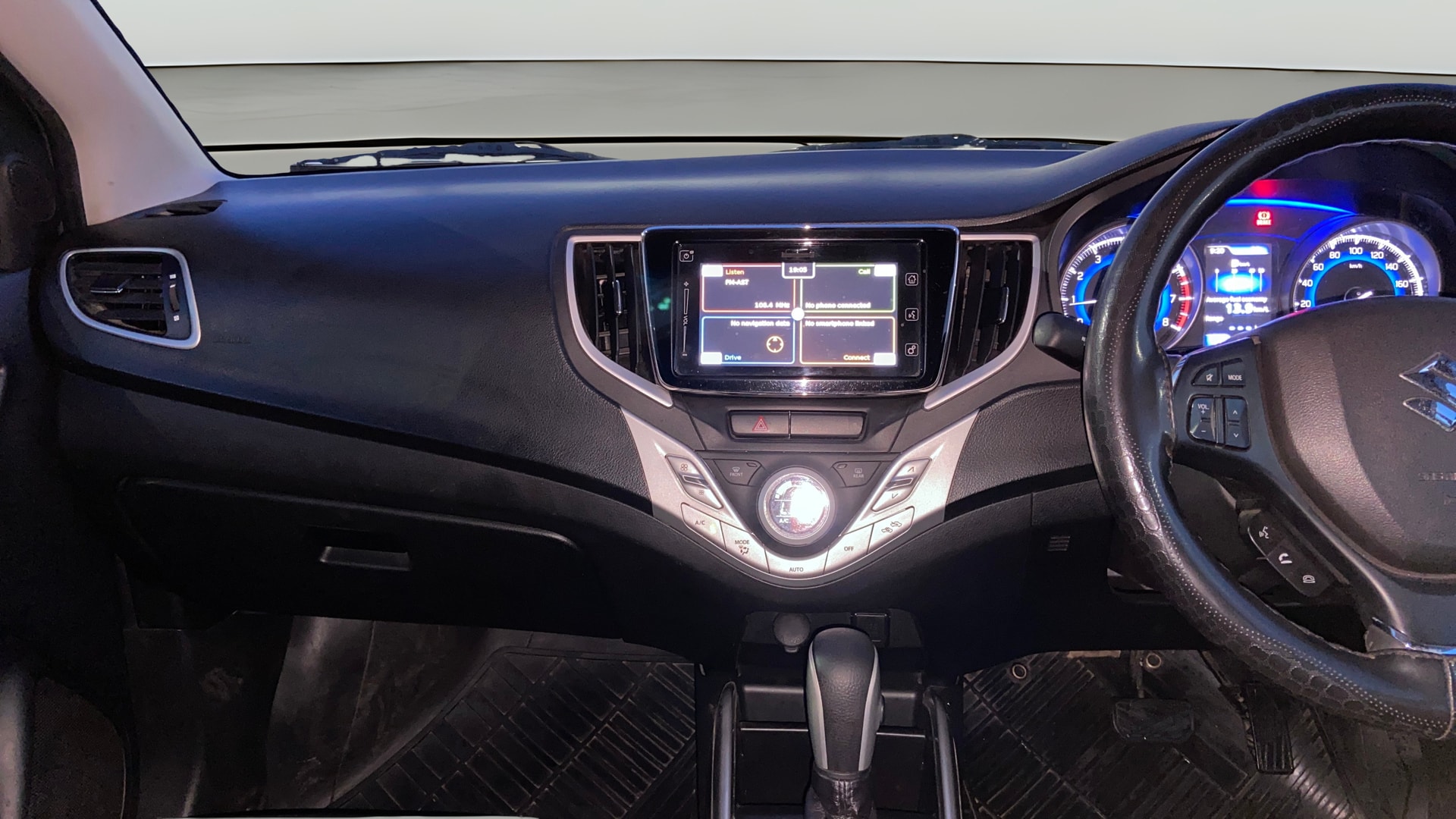 View 2017 Maruti Suzuki 1000 Base Variant Image 17 Used 2017 Maruti Suzuki 1000 Base Variant Image 17