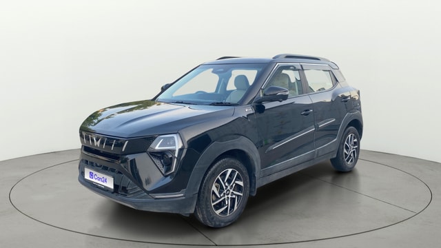 View Mahindra XUV 3XO Image 22 Used Mahindra XUV 3XO Image 22