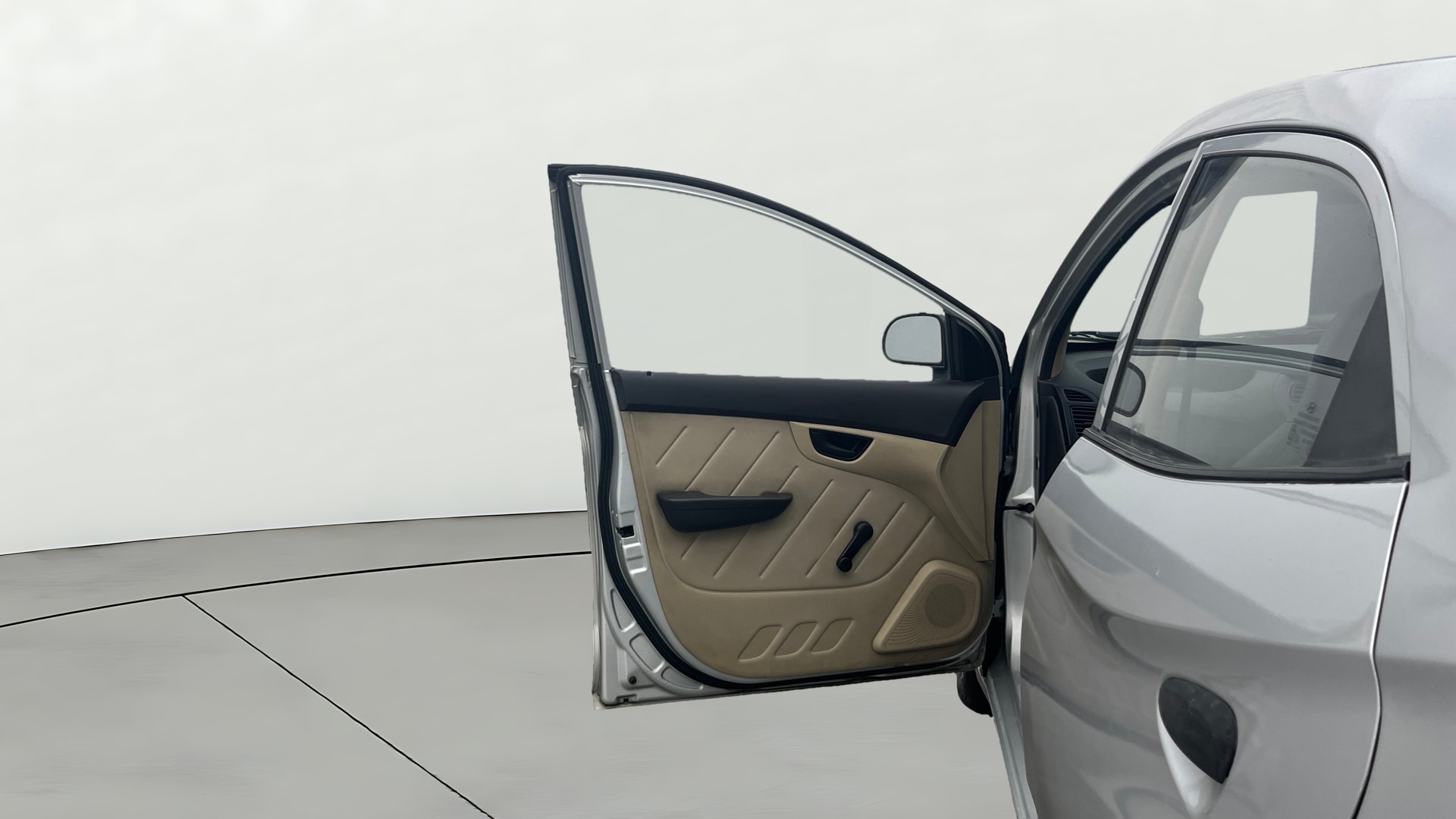 View 2015 Hyundai EON D-Lite Plus Image 30 Used 2015 Hyundai EON D-Lite Plus Image 30