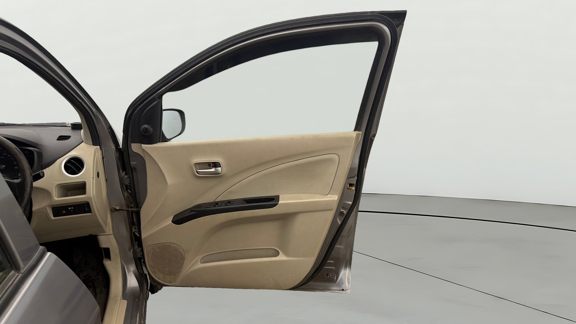View 2019 Maruti Suzuki 1000 Base Variant Image 43 Used 2019 Maruti Suzuki 1000 Base Variant Image 43