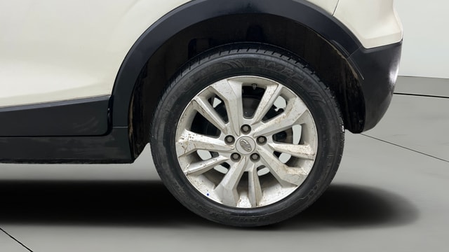 View Mahindra XUV300 Image 12 Used Mahindra XUV300 Image 12