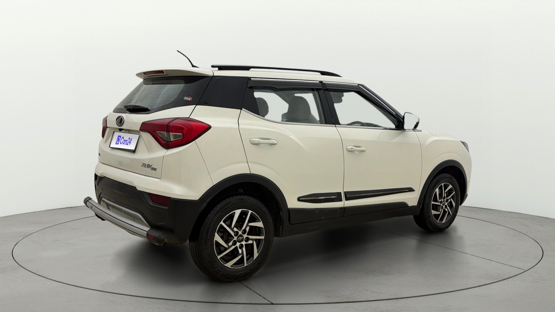 Used 2022 Mahindra XUV300 Used 2022 Mahindra XUV300