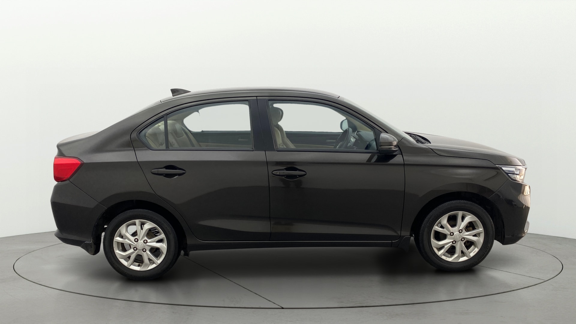 View 2018 Honda Amaze E MT Petrol BS IV Image 9 Used 2018 Honda Amaze E MT Petrol BS IV Image 9
