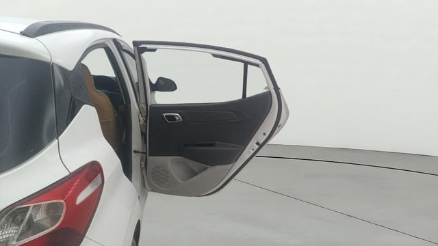 View Hyundai Grand i10 Nios Image 7 Used Hyundai Grand i10 Nios Image 7
