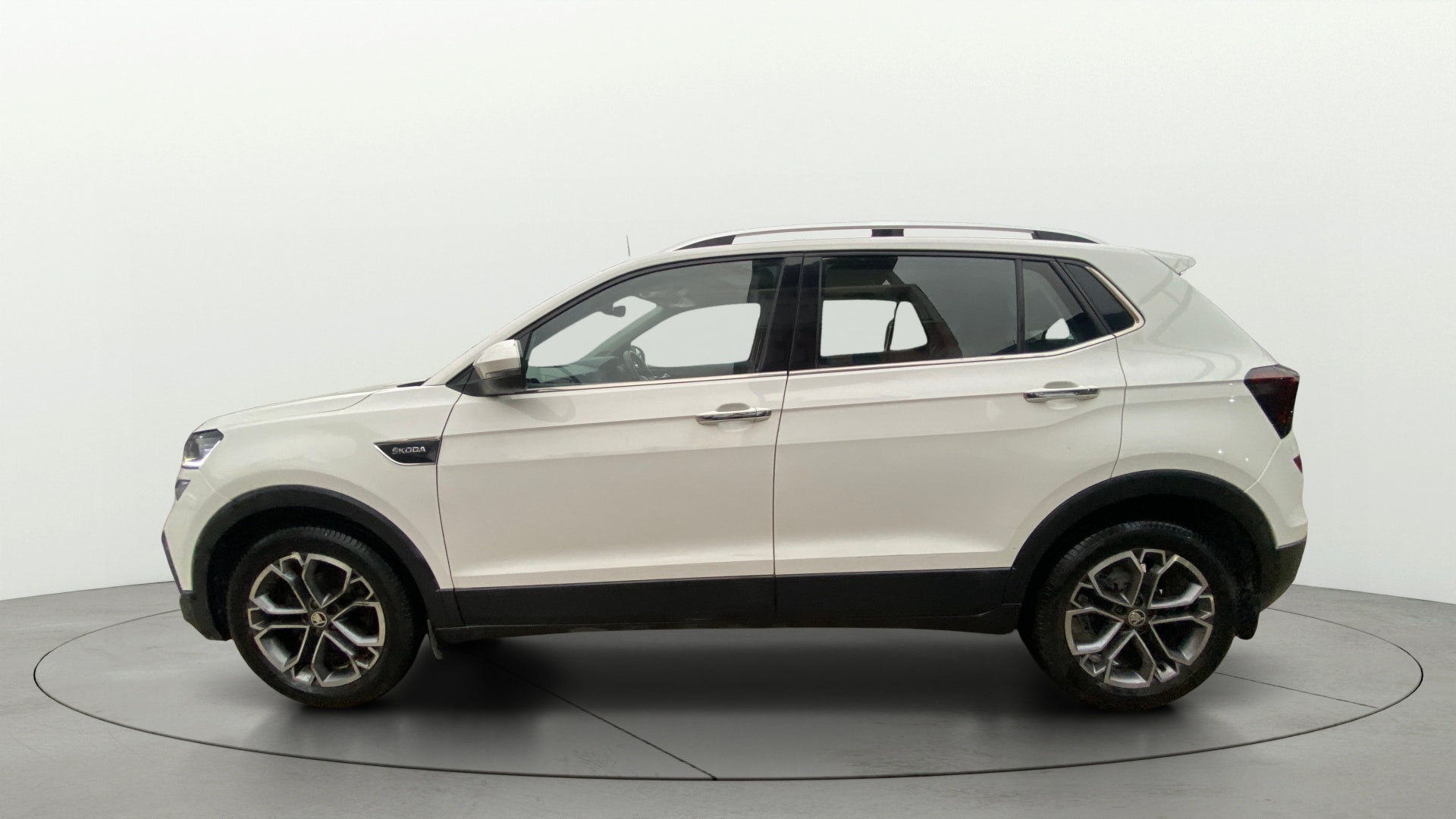 View 2023 Skoda Kushaq Style 1.0 TSI AT Image 5 Used 2023 Skoda Kushaq Style 1.0 TSI AT Image 5